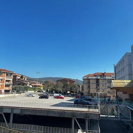 Casa Polly 3 - Ampio Appartamento In Ottima Posizione A Corciano Frazione Ellera Chiugiana Perugia Exterior photo
